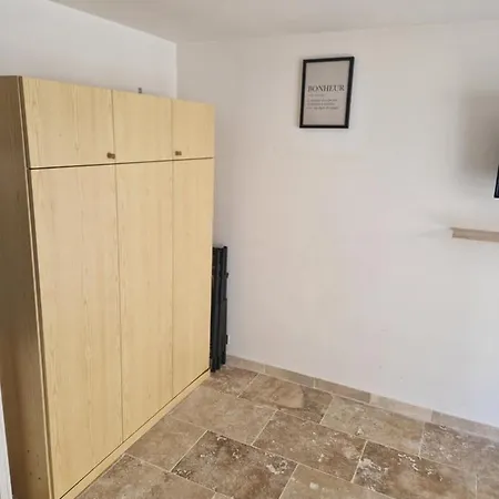 Le Sunset アパート *